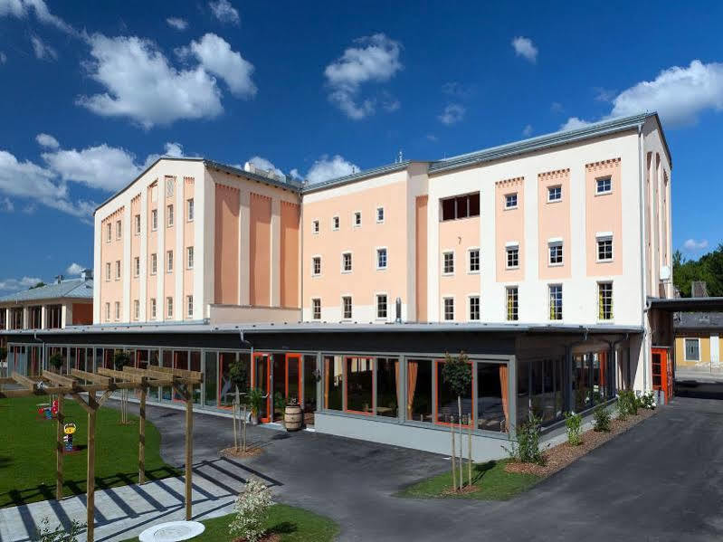 Jufa Weinviertel - Eselsmühle Hotel Seefeld-Kadolz